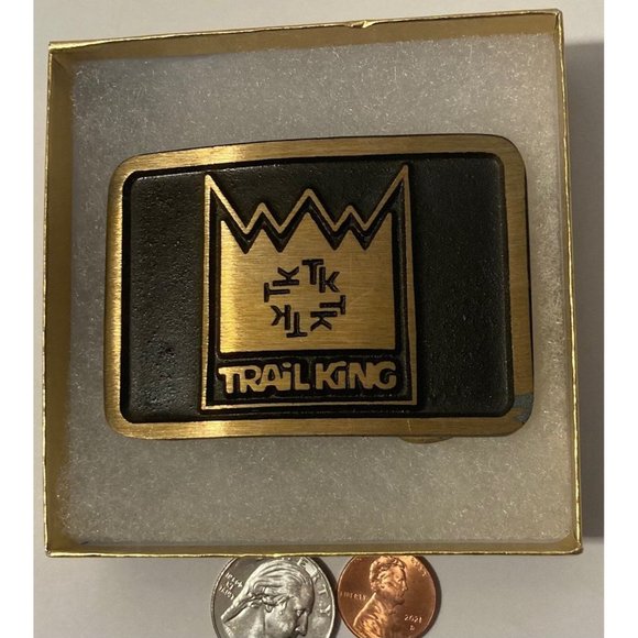 Vintage Metal Belt Buckle, Brass, Trail King, Trailers, Nice Design, 3" x 2" - Picture 2 of 5